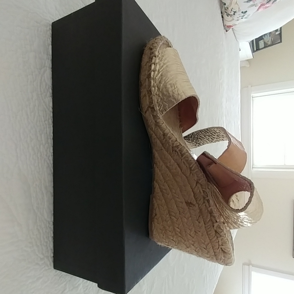 Woman's sandals